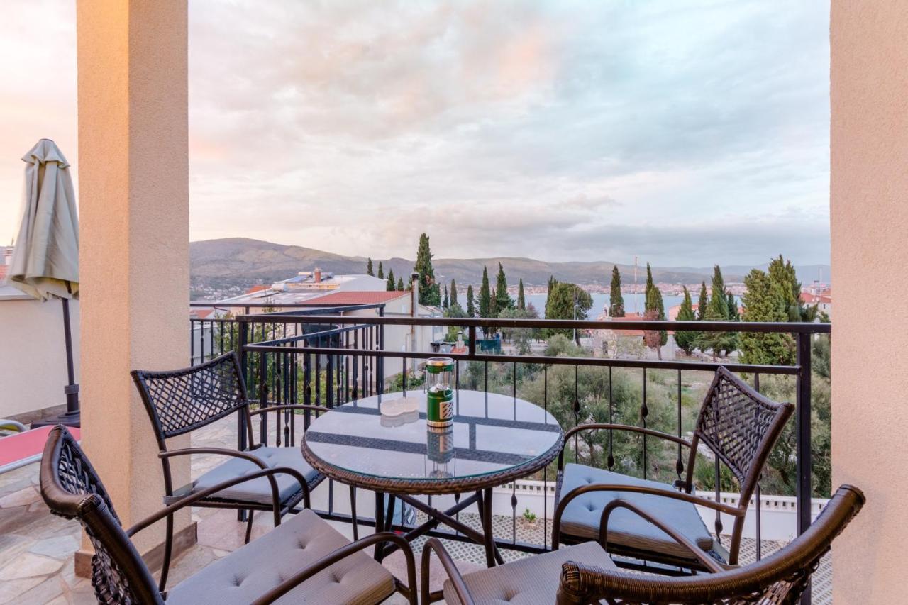Apartments Villa Kameja Donji Okrug  Dış mekan fotoğraf